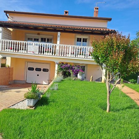 Casa Sosici Lägenhet Umag Exteriör bild